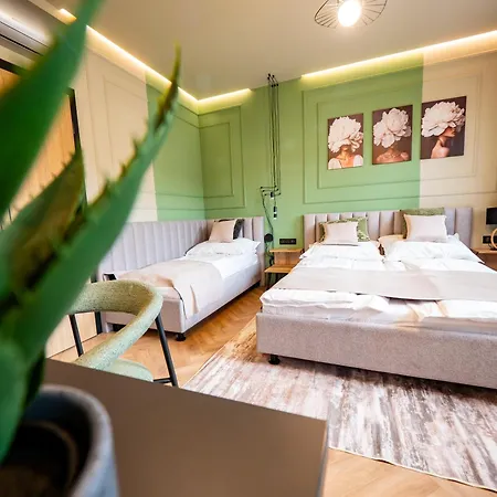 Premier Bed & Breakfast