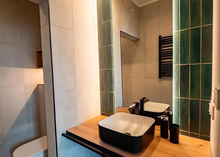 Premier Bed & Breakfast *